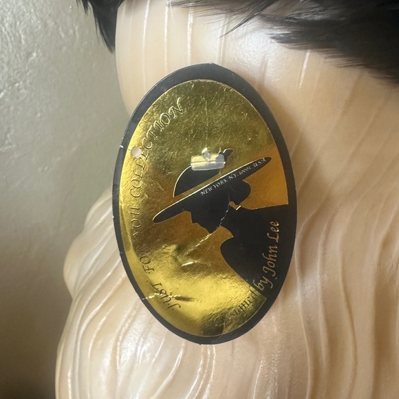 SUPERB 1970s\' NWT BLACK FEATHER HAT WITH RHINESTONE TRIM main image 8